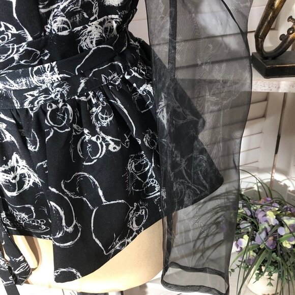 Disney NYC Cheshire Cat Blouse Black White Medium - Picture 8 of 11